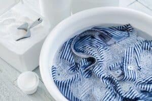 mélange maison a effacé la décoloration