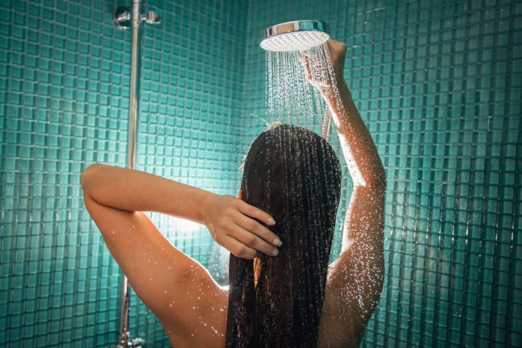 gens douchent soir au lieu matin